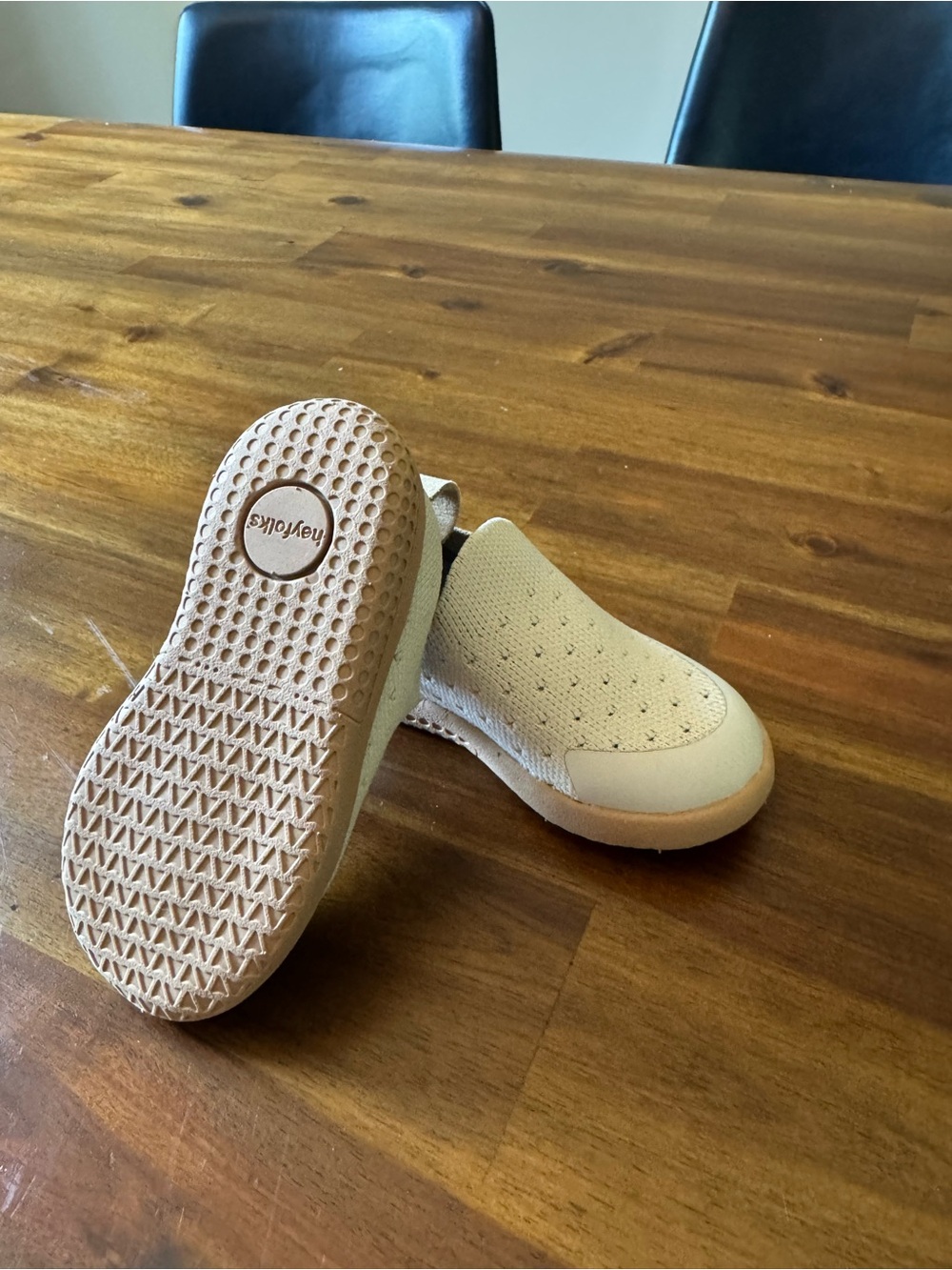 Toddler Neutral Beige Slip-On Shoes C4